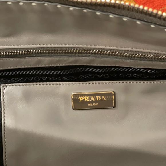 Prada City Calf Small Hand Stitched ZipTote - Picture 5 of 8